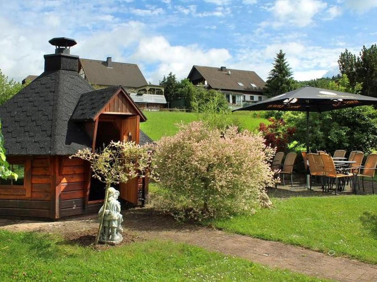 Gasthof "Zum Burghof" Medebach Exterior foto